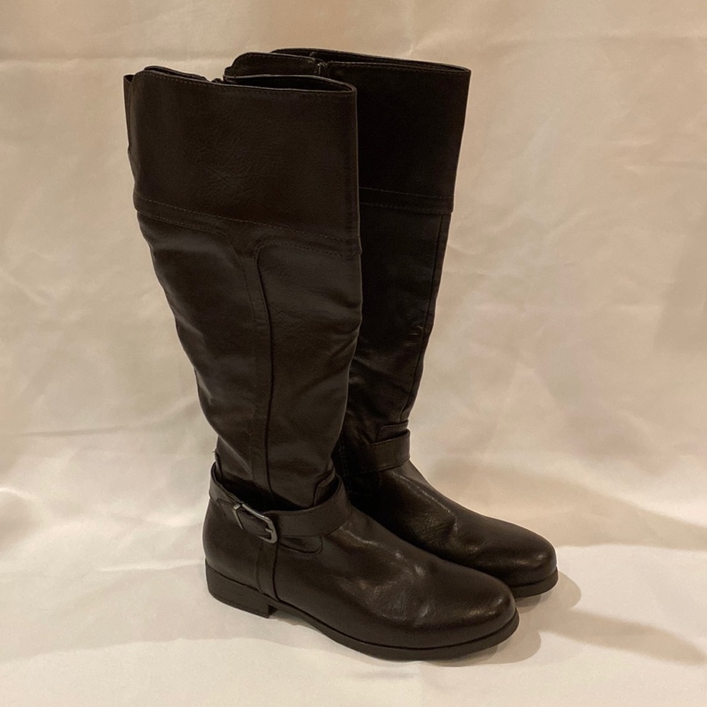 Croft & Barrow Dark Brown Boots with Memory Foam size 10M
